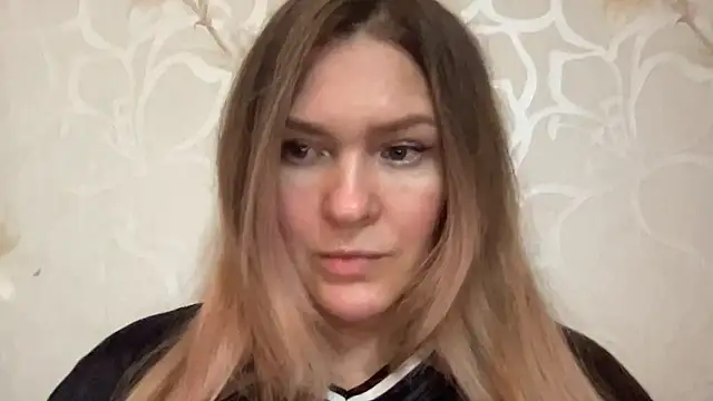 Snapshot of Milysoren chatting on February 12, 4:13 pm Milysoren online show from February 12, 4:13 pm