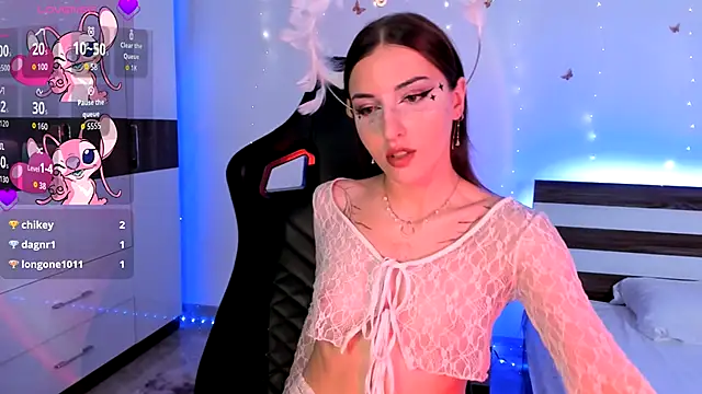 AmyVilvet  online show from October 31, 9:16 pm