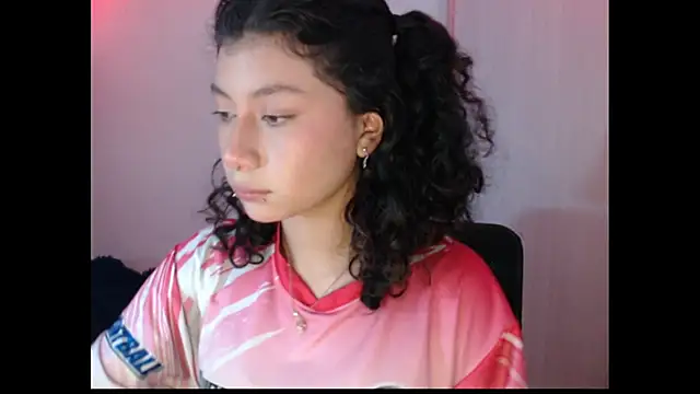 Ivonnybonn online show from November 4, 6:12 am