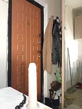 Conny Shellie online show from April 2, 6:00 am