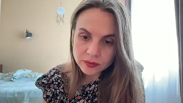 AnnieLove7722 online show from May 26, 9:38 am