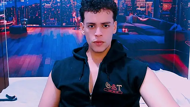 DominicBlazze online show from October 15, 7:03 pm