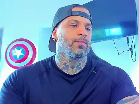 JoshRigby online show from November 17, 7:52 pm