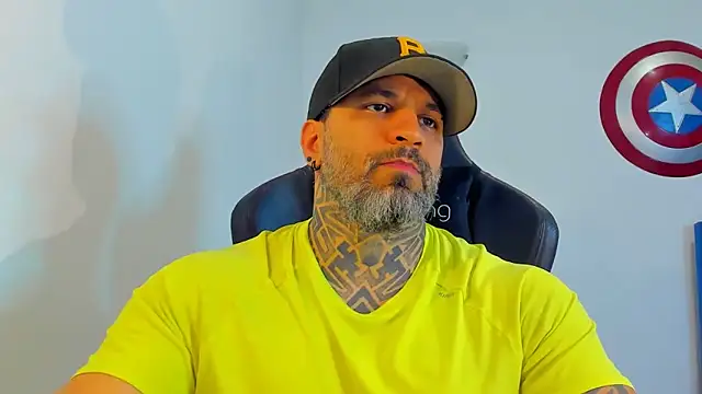 JoshRigby online show from April 14, 7:09 pm