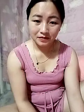 Snapshot of buddy-sexy chatting on May 6, 12:52 am buddy-sexy online show from May 6, 12:52 am
