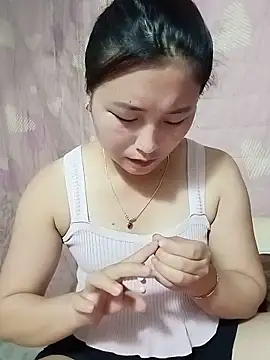 Snapshot of buddy-sexy chatting on May 22, 1:17 pm buddy-sexy online show from May 22, 1:17 pm