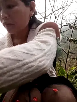 bree-zz online show from February 17, 1:57 am