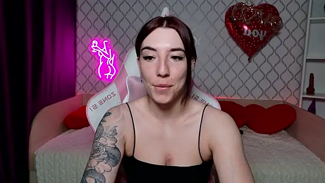 Curious Lily online show from March 18, 12:47 am