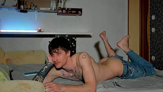 Snapshot of sweet_smith8 chatting on March 7, 7:11 pm sweet smith8 online show from March 7, 7:11 pm