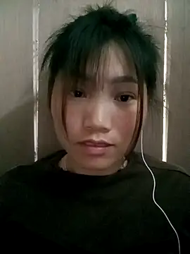 Snapshot of min-xinh chatting on March 5, 9:38 am min-xinh online show from March 5, 9:38 am