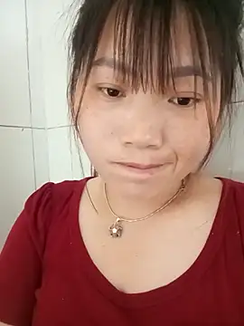 Snapshot of min-xinh chatting on April 1, 8:26 am min-xinh online show from April 1, 8:26 am