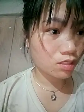 Snapshot of min-xinh chatting on April 10, 10:25 pm min-xinh online show from April 10, 10:25 pm