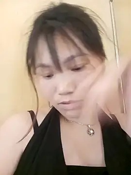 Snapshot of min-xinh chatting on April 11, 8:51 am min-xinh online show from April 11, 8:51 am