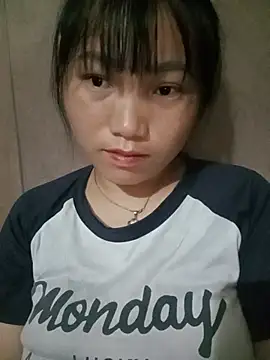 Snapshot of min-xinh chatting on July 6, 8:33 pm min-xinh online show from July 6, 8:33 pm