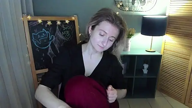 CamillaDreamer online show from May 22, 1:06 pm