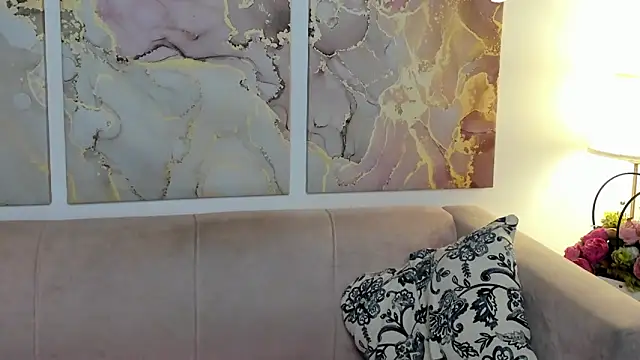 CamillaDreamer online show from May 30, 6:05 pm