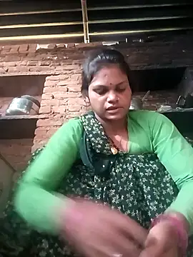 Snapshot of SHMA-77 chatting on October 13, 2:33 am SHMA-77 online show from October 13, 2:33 am