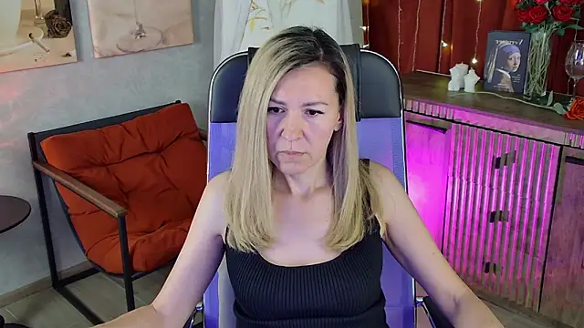 DonnaSmitth online show from May 22, 6:35 pm