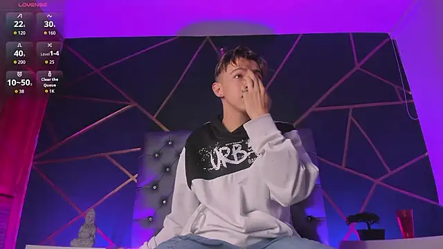 Lian Miller1  online show from February 13, 12:23 pm