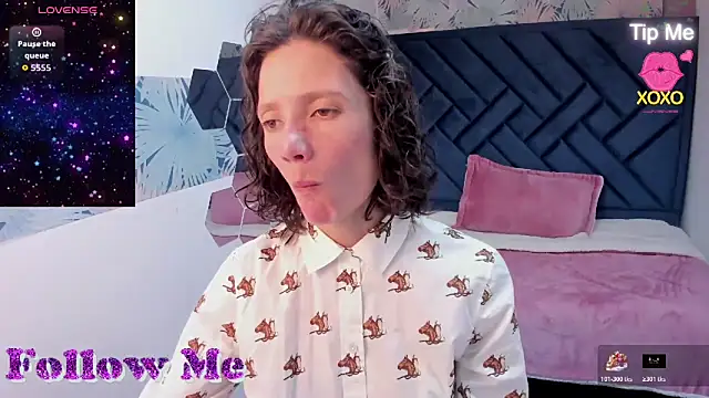 Snapshot of Valery_More__ chatting on June 19, 12:53 pm Valery More online show from June 19, 12:53 pm