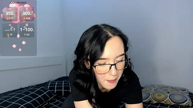 KayaNorth online show from October 3, 9:12 pm