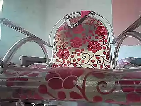 Snapshot of Horny_MALLU_6 chatting on March 23, 4:49 am Horny MALLU 6 online show from March 23, 4:49 am