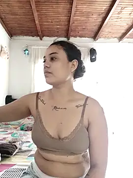 Snapshot of aurofox21 chatting on October 7, 3:42 pm aurofox21 online show from October 7, 3:42 pm