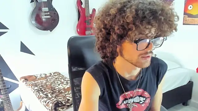 MikaelRizzzo online show from October 3, 4:26 pm