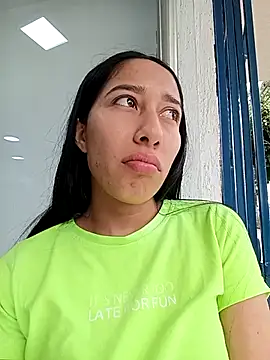 Amelia Rivas online show from November 1, 8:00 pm