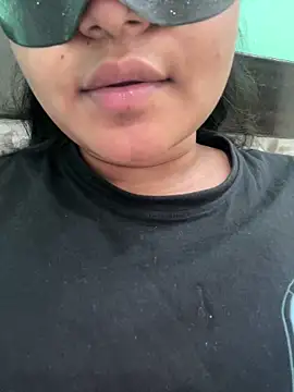 Snapshot of TeluguIshu_teen20 chatting on May 8, 11:15 am TeluguIshu teen20 online show from May 8, 11:15 am