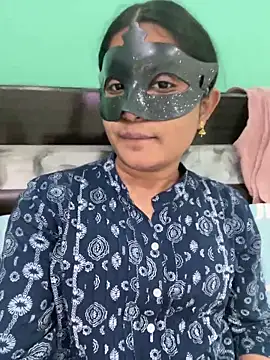 Snapshot of TeluguIshu_teen20 chatting on May 24, 11:26 am TeluguIshu teen20 online show from May 24, 11:26 am