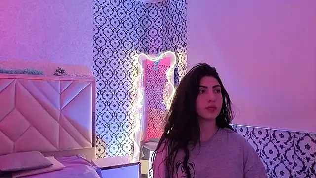 Ixchel tay online show from February 5, 3:55 am