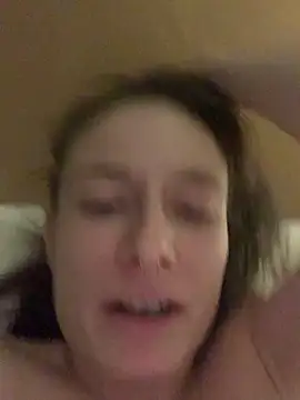 GoldenPussy1329 online show from February 20, 5:48 am