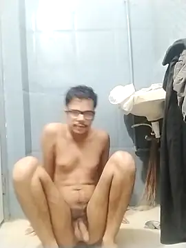 sexybobby13 online show from November 2, 9:44 am