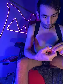 highinhtxx online show from December 1, 12:04 am