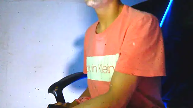 highinhtxx online show from February 18, 6:42 am