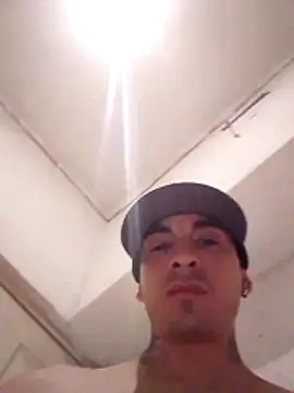 Snapshot of Tucloroformosexxx chatting on April 1, 1:39 am Tucloroformosexxx online show from April 1, 1:39 am