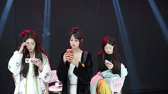 Snapshot of Comebaby-007 chatting on February 11, 3:39 pm Comebaby-007 online show from February 11, 3:39 pm