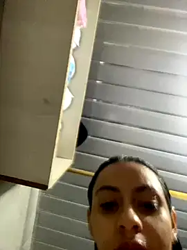 miluwatson online show from September 28, 7:52 pm