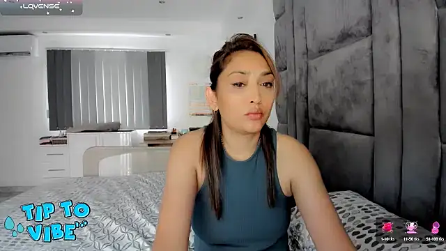 INDIANROMANCE online show from February 24, 3:09 pm