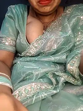 Snapshot of Hot__bhabhi_99 chatting on June 10, 3:50 am Hot bhabhi 99 online show from June 10, 3:50 am