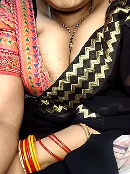 Snapshot of Hot__bhabhi_99 chatting on June 16, 3:53 am Hot bhabhi 99 online show from June 16, 3:53 am