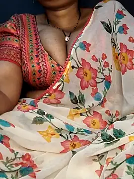 Snapshot of Hot__bhabhi_99 chatting on June 23, 3:48 am Hot bhabhi 99 online show from June 23, 3:48 am