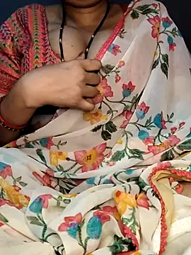 Snapshot of Hot__bhabhi_99 chatting on July 9, 6:28 am Hot bhabhi 99 online show from July 9, 6:28 am
