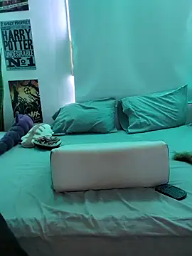 Snapshot of Tinawildd chatting on March 16, 6:45 pm Tinawildd online show from March 16, 6:45 pm