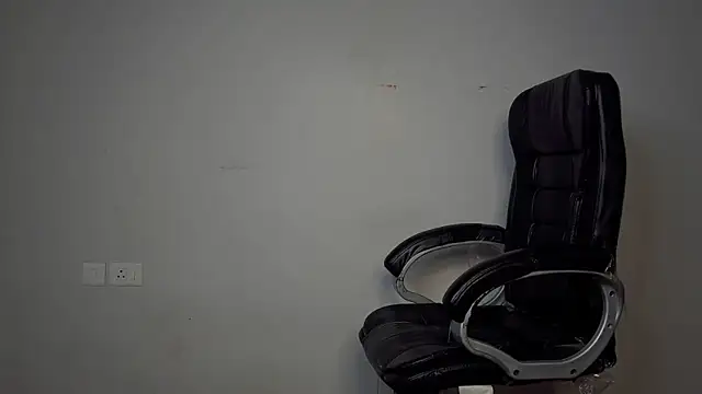 mooonlightbaby online show from April 10, 4:55 pm