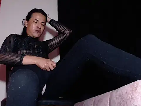 Snapshot of valeria_limite chatting on February 15, 5:37 am valeria limite online show from February 15, 5:37 am