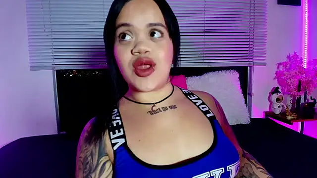 Sussyroxxx online show from May 27, 4:09 am