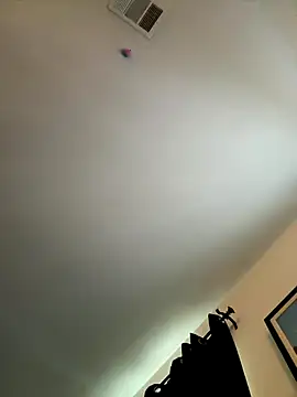 Snapshot of itsthecatchh chatting on October 19, 9:04 pm itsthecatchh online show from October 19, 9:04 pm