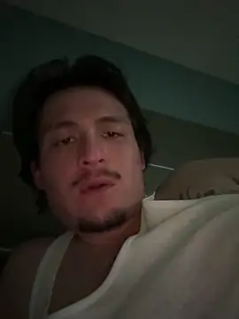 Snapshot of itsthecatchh chatting on November 4, 3:16 am itsthecatchh online show from November 4, 3:16 am